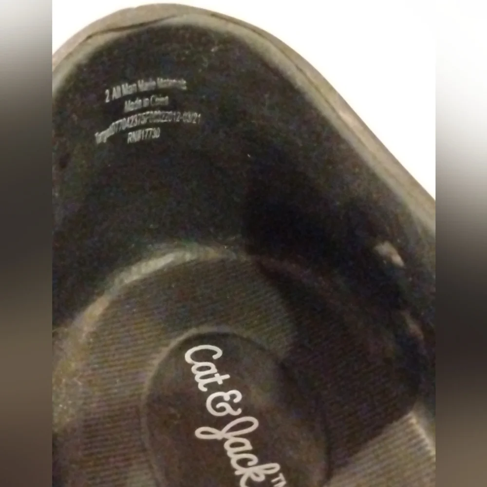 Cat & Jack TM Black Water Shoes Slip-On Style 2